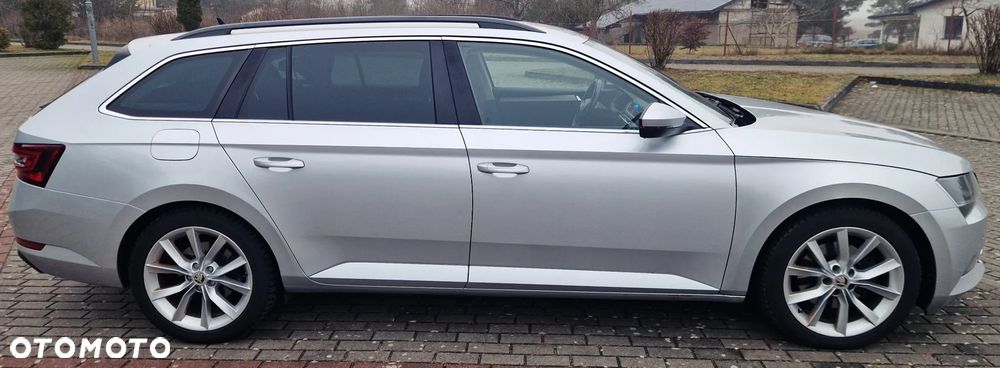 Skoda Superb 2.0 TDI Ambition DSG - 6