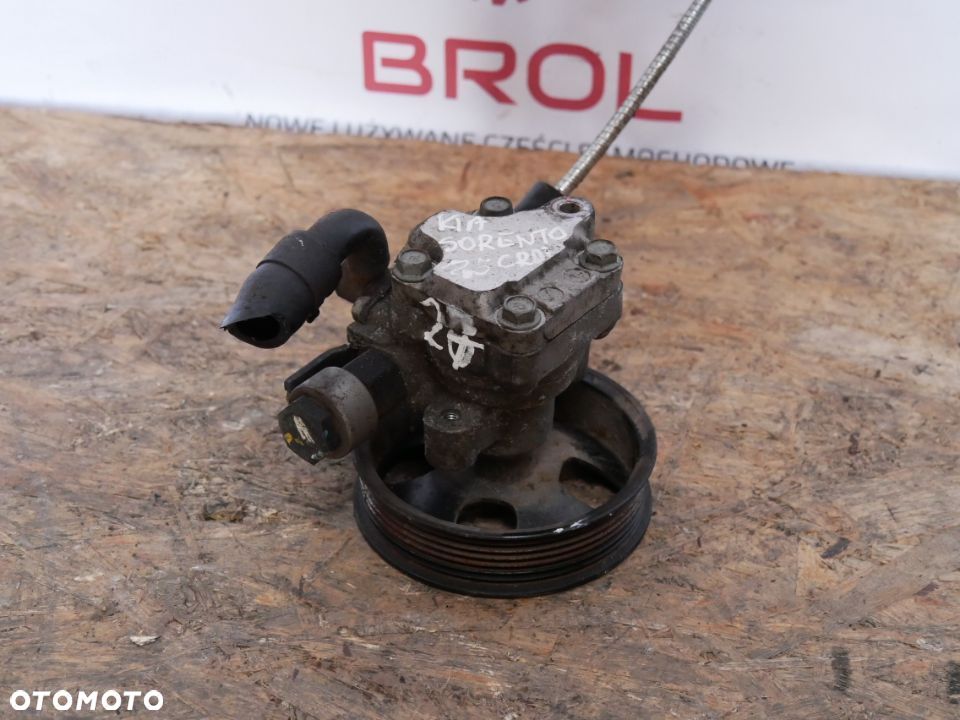 POMPA WSPOMAGANIA KIA SORENTO 2.5 CRDI - 2