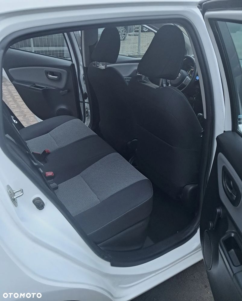 Toyota Yaris - 6