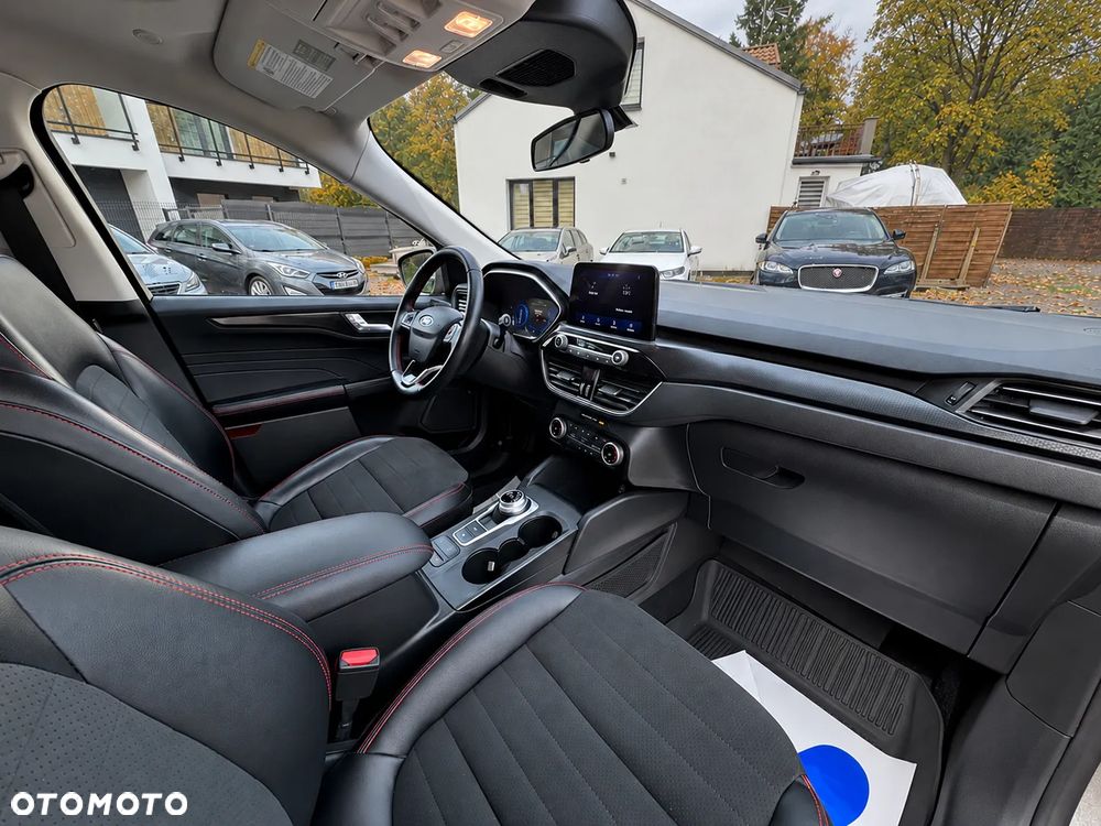 Ford Escape 2.0 EcoBoost AWD Titanium - 26