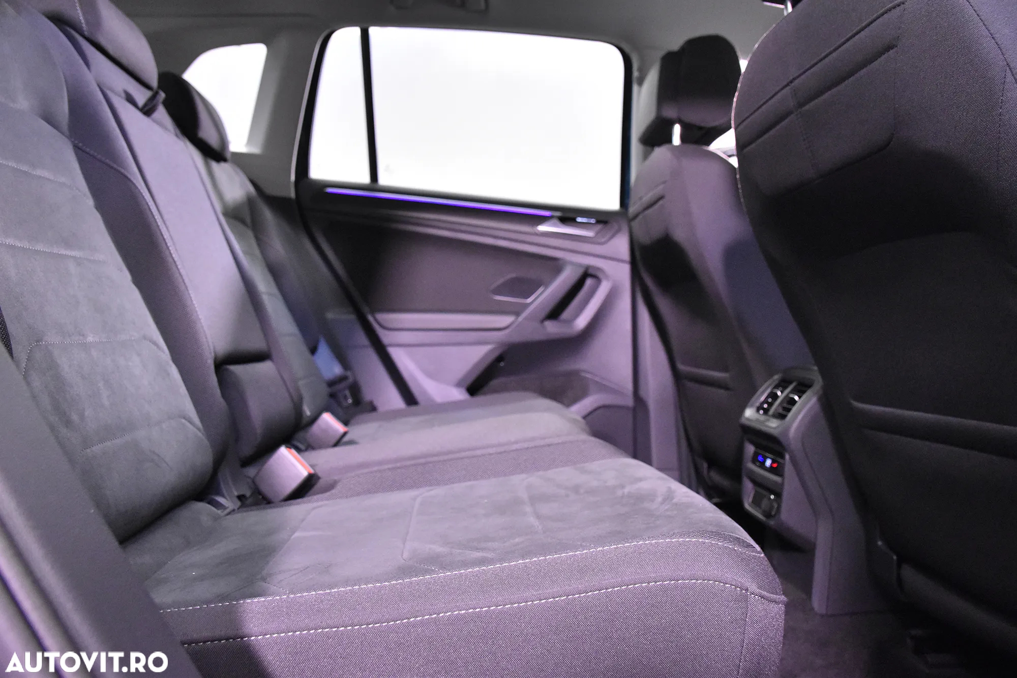 Volkswagen Tiguan 2.0 TDI DSG Elegance - 12