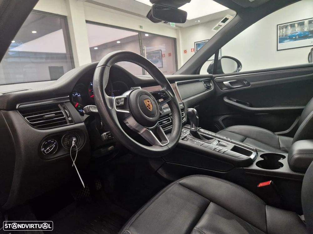 Porsche Macan Standard - 16