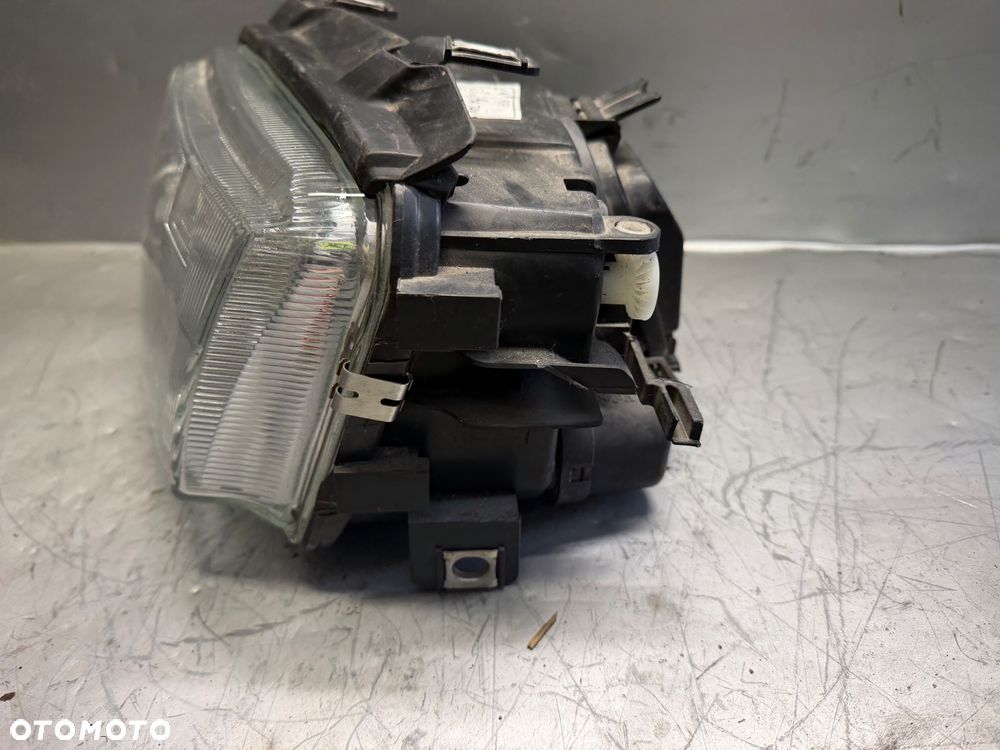 LAMPA LEWA PRZÓD AUDI A4 B5 JAK NOWA PRZEDLIFT - 4