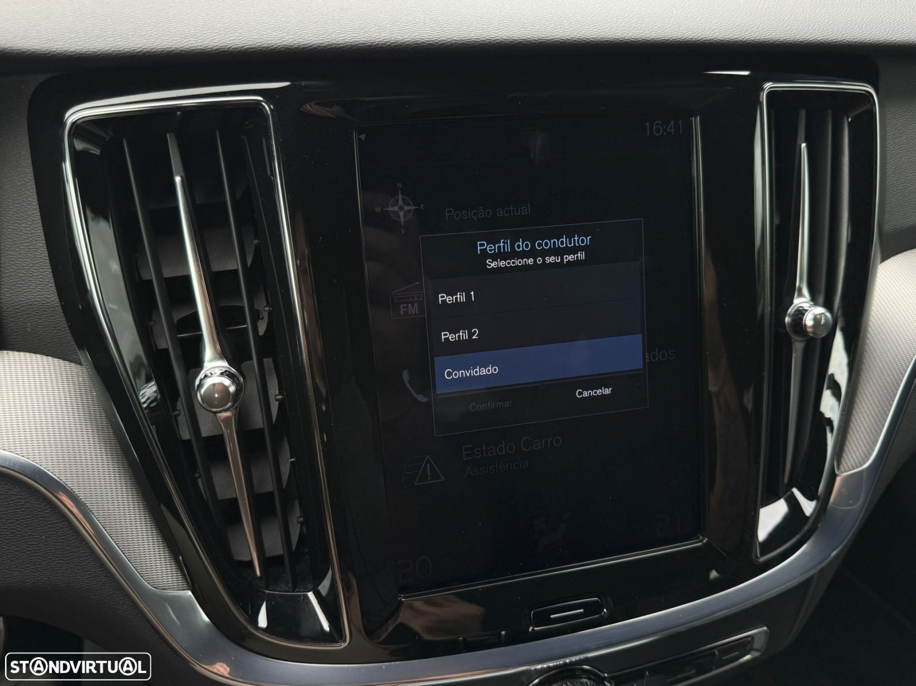 Volvo V60 2.0 D3 R-Design Geartronic - 45