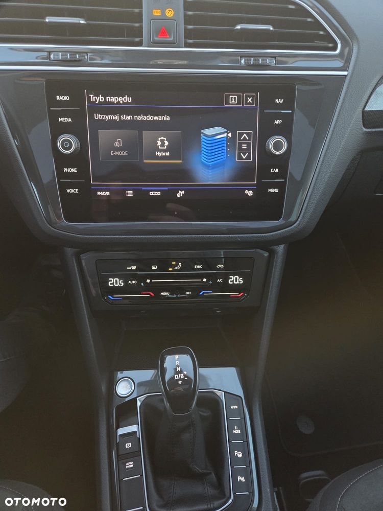 Volkswagen Tiguan - 20