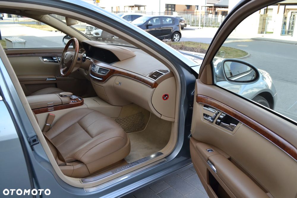 Mercedes-Benz Klasa S 500 7G-TRONIC - 24