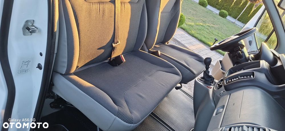 Opel Vivaro - 15