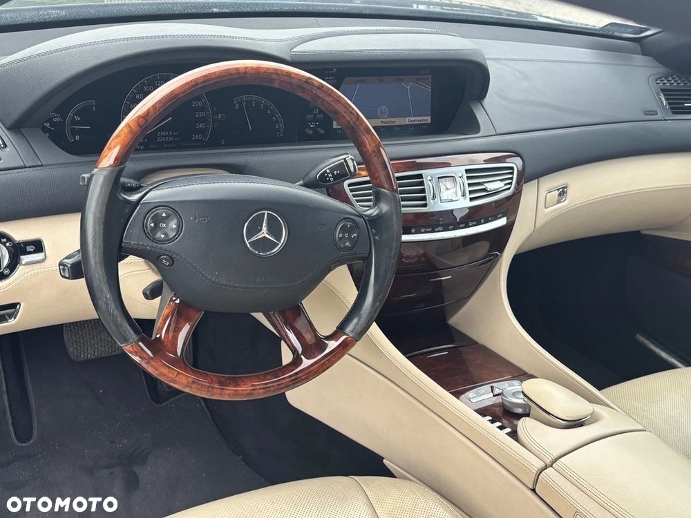 Mercedes-Benz CL 500 - 23