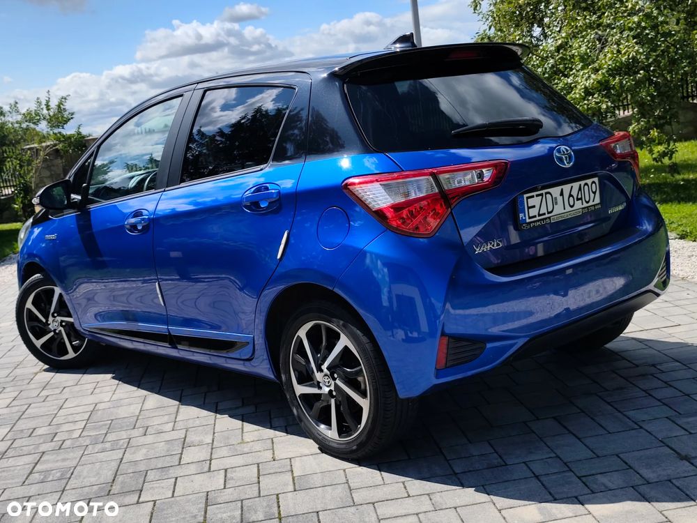 Toyota Yaris Hybrid 100 Premium EU6 - 4