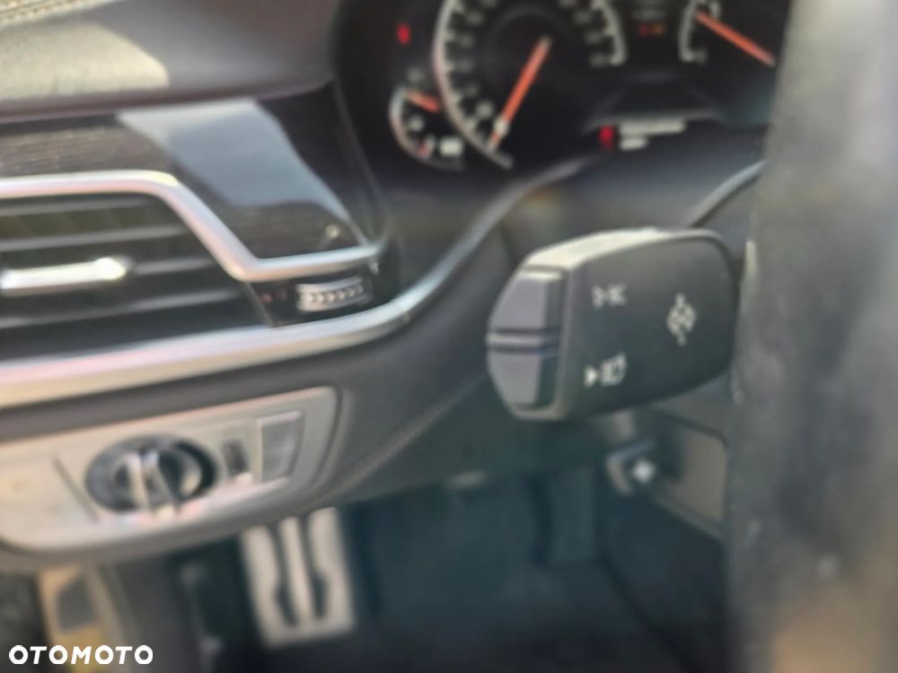 BMW Seria 7 730d - 24