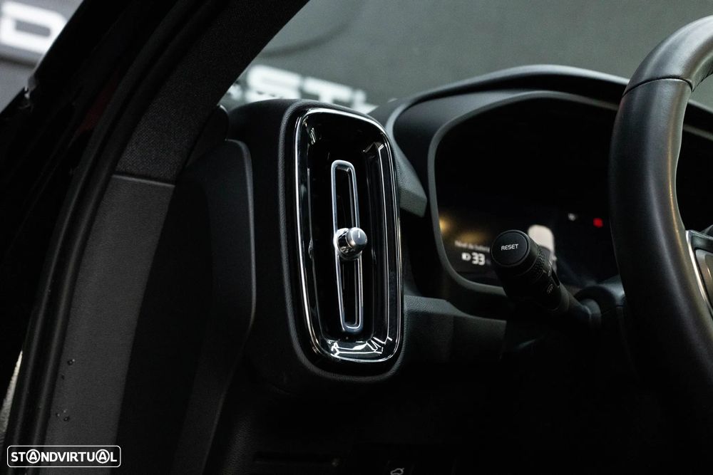 Volvo XC 40 Recharge 69 kWh Single Motor Core - 33