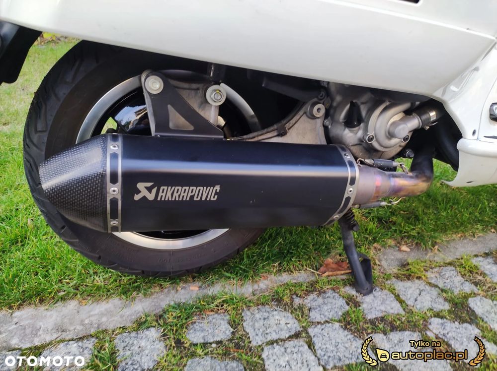 Vespa GTS - 9