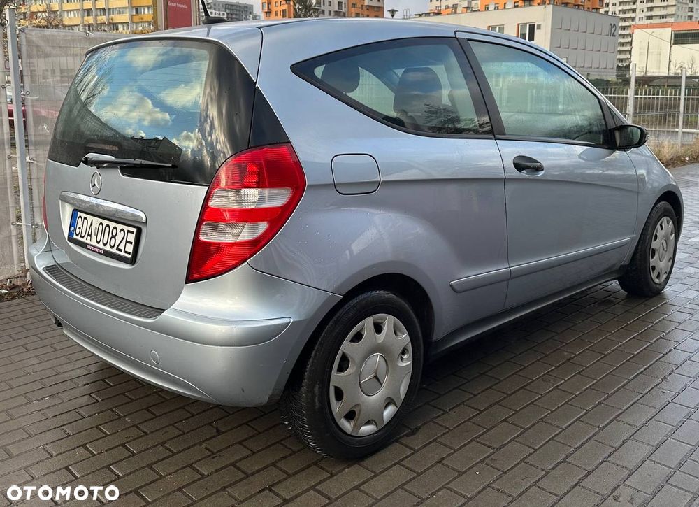 Mercedes-Benz Klasa A 160 CDI Autotronic SPORT EDITION - 4