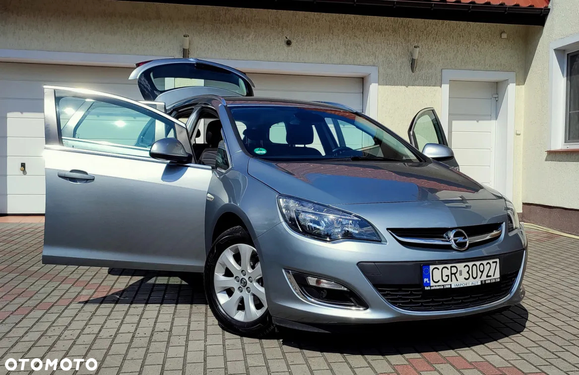 Opel Astra 1.4 Turbo Sports Tourer 150 Jahre - 4