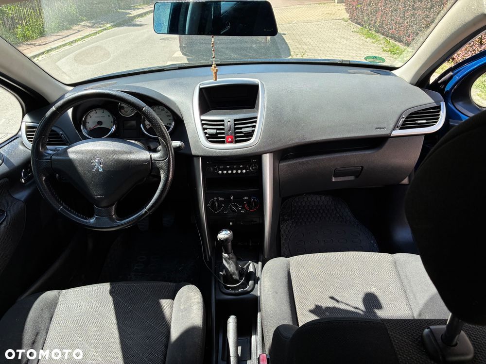 Peugeot 207 1.4 Trendy - 8