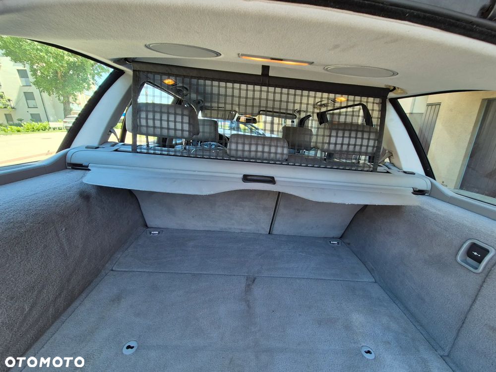 BMW Seria 5 520i - 30