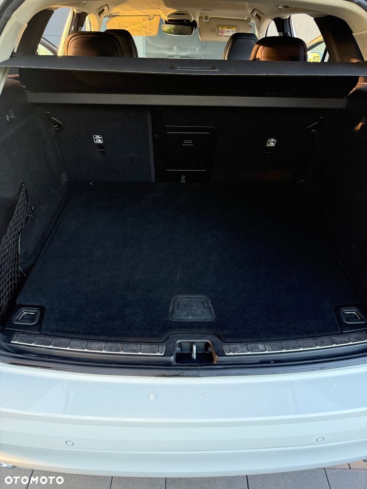 Volvo XC 60 B4 D AWD Momentum - 10