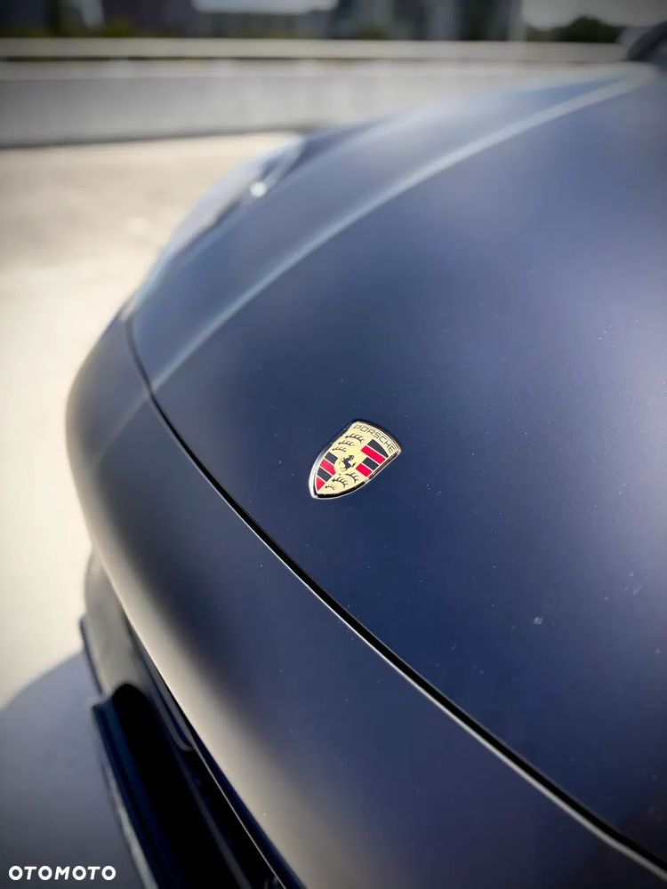 Porsche Cayenne - 28