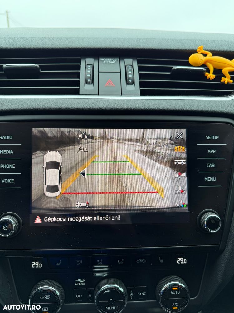 Skoda Octavia 2.0 245 TSI DSG RS - 24