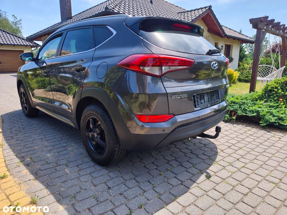 Hyundai Tucson blue 1.6 GDi 2WD Navi - 11