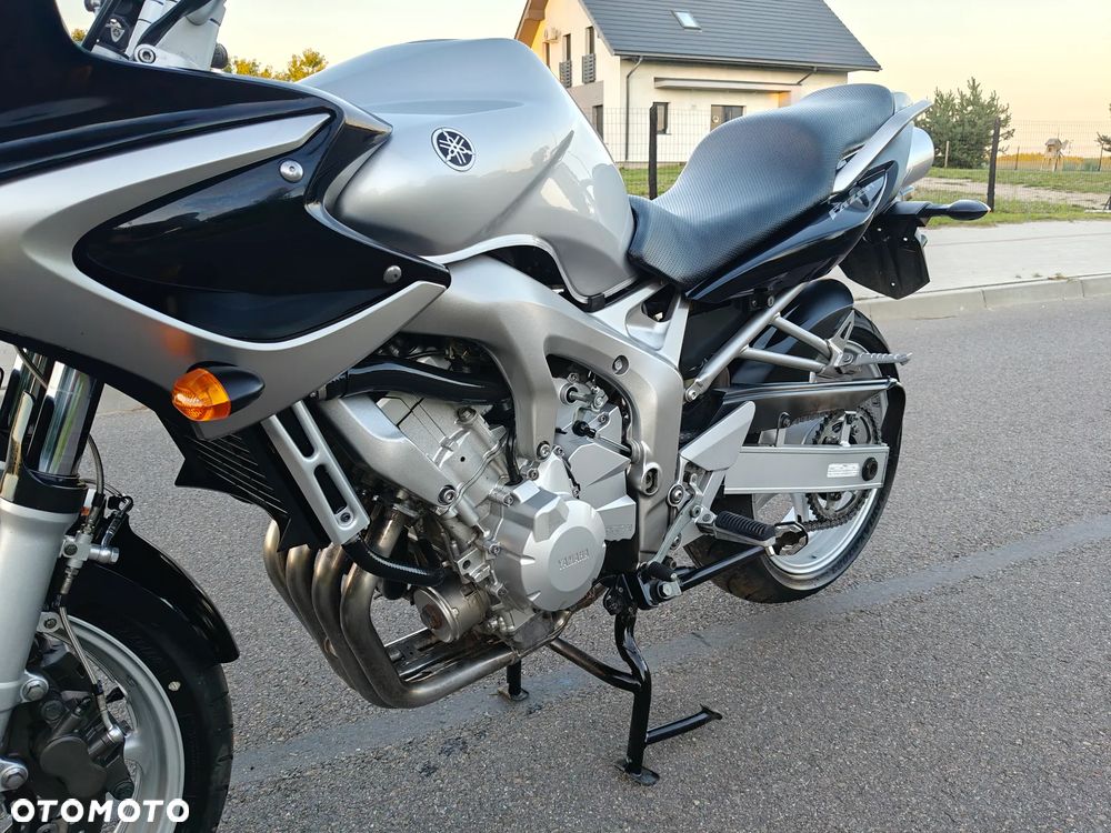 Yamaha FZ6 - 20