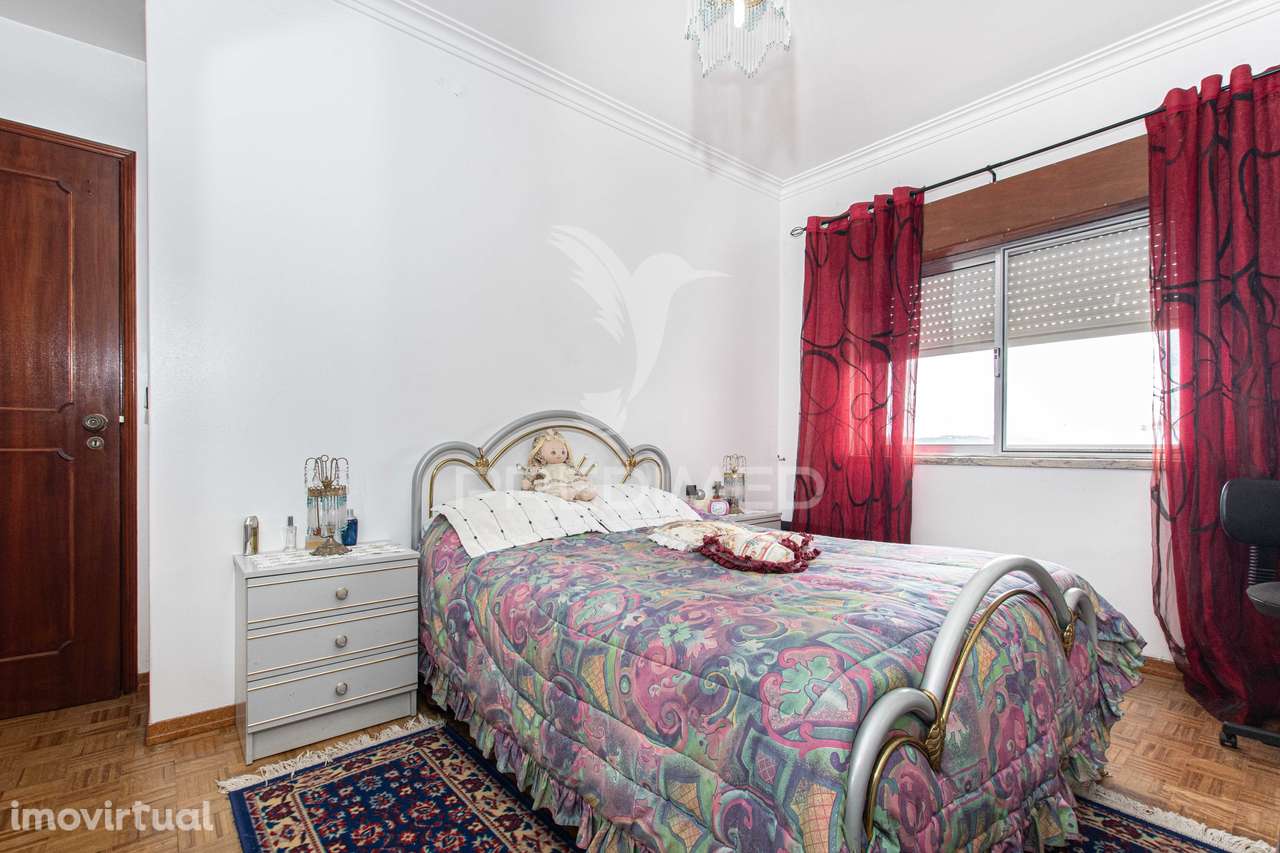 Apartamento T3 situado em Vialonga - Grande imagem: 5/16