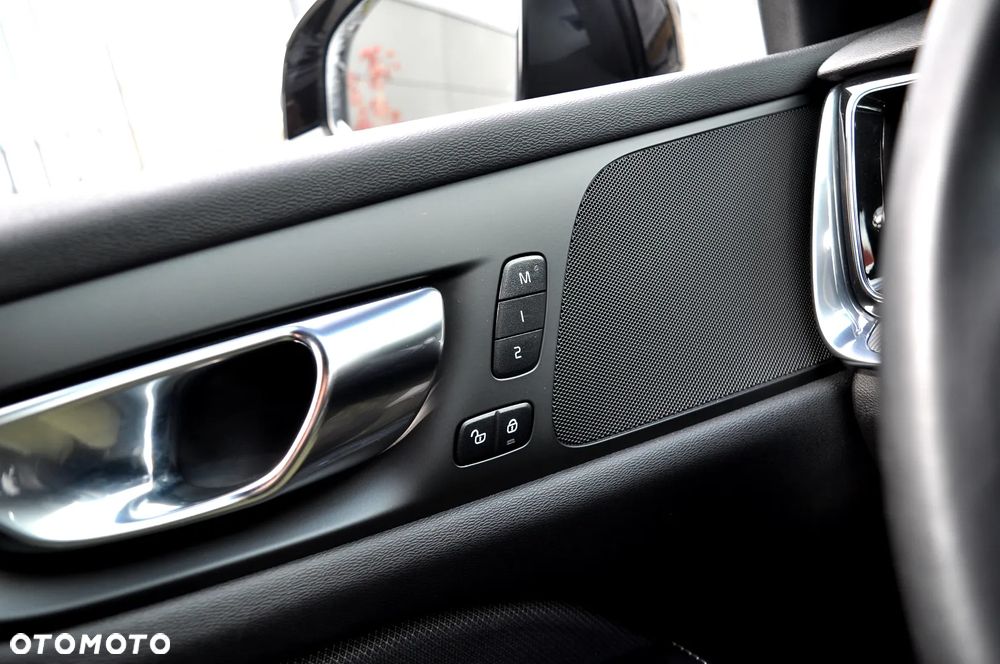 Volvo V60 B4 D Geartronic RDesign - 20