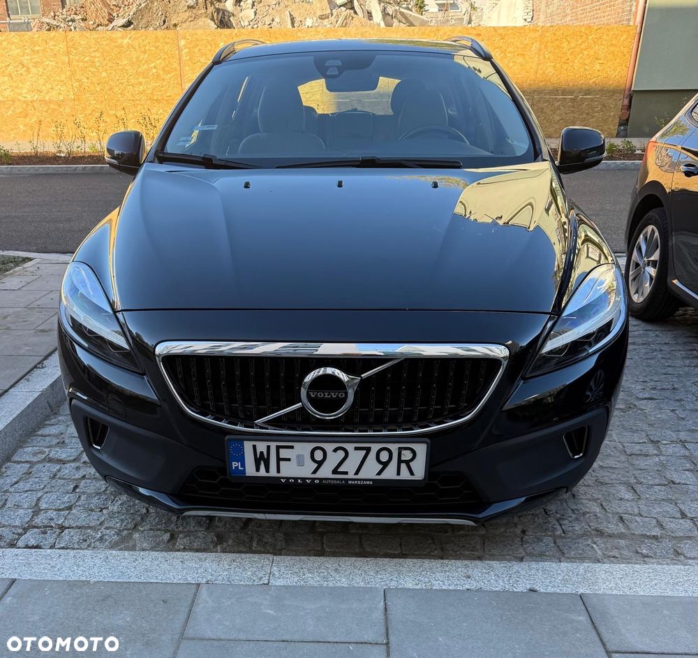 Volvo V40 Cross Country T3 Drive-E Summum - 1