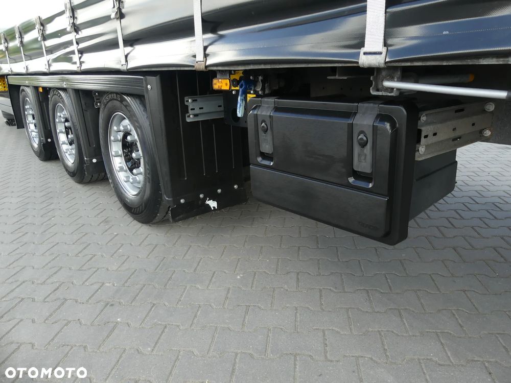 Schmitz Cargobull FIRANKA / MEGA  / OŚ PODNOSZONA / DACH PODNOSZONY / - 18