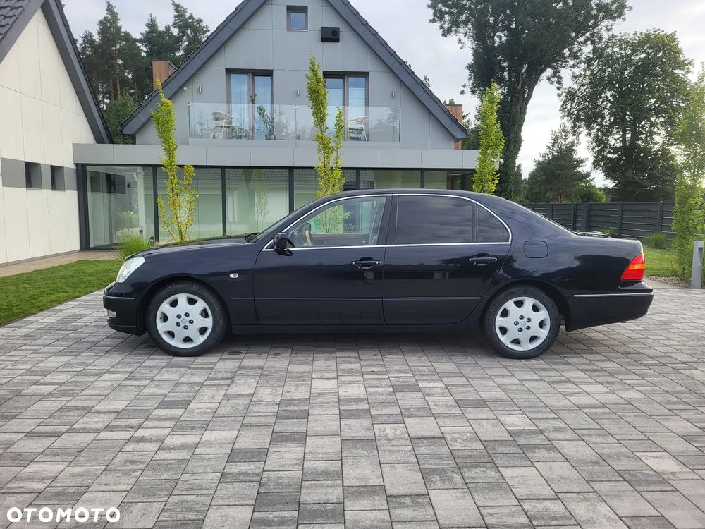 Lexus LS Prezydent - 11