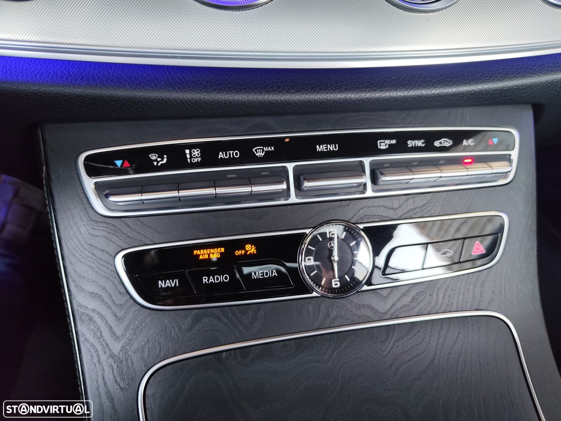 Mercedes-Benz E 220 d AMG Line - 25