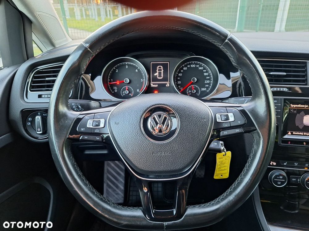 Volkswagen Golf - 13