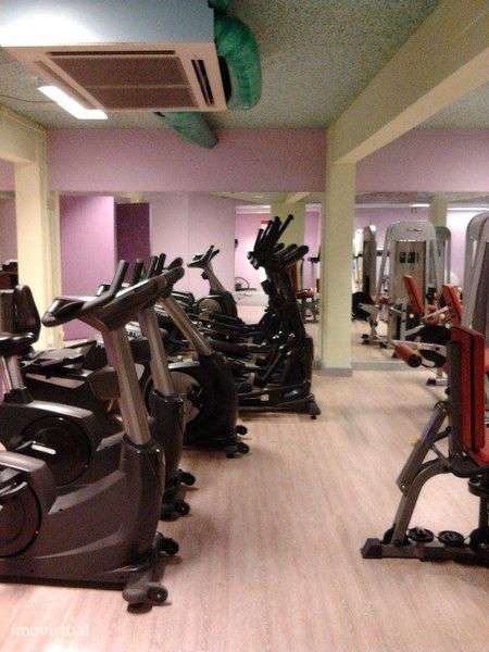GINÁSIO/CENTRO FITNESS EQUIPADO PARA ARRENDAR - Grande imagem: 5/11