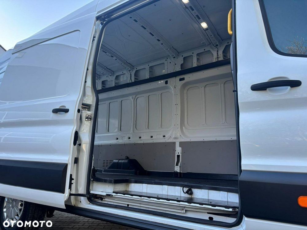 Ford Transit - 20