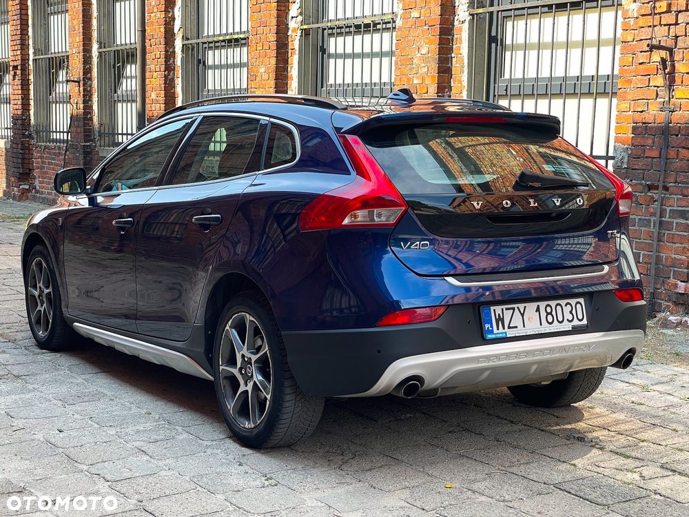 Volvo V40 T3 Ocean Race - 6