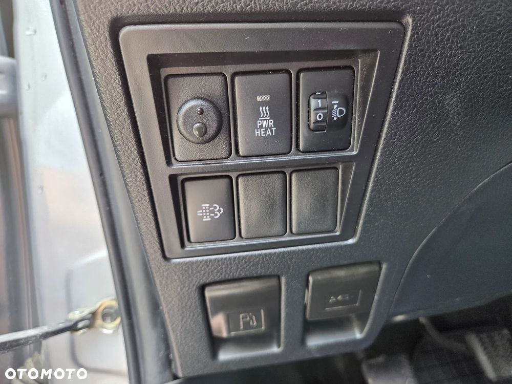 Toyota Hilux - 18
