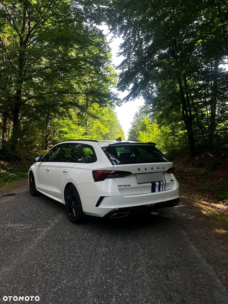 Skoda Octavia 2.0 TDI DSG RS - 4