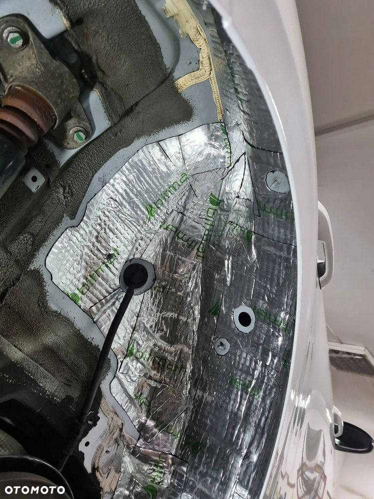 Mata Wygłuszająca Do SAMOCHODU ALUBUTYL elastyczna samoprzylepna 1m2 - 7