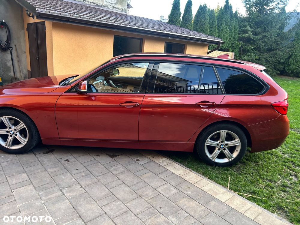 BMW Seria 3 318i - 9