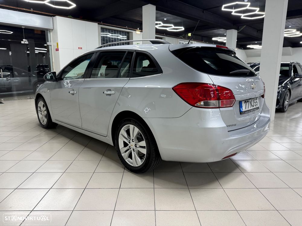 Chevrolet Cruze SW 1.7 VCDi LTZ - 9