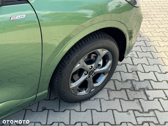 Ford Kuga - 3