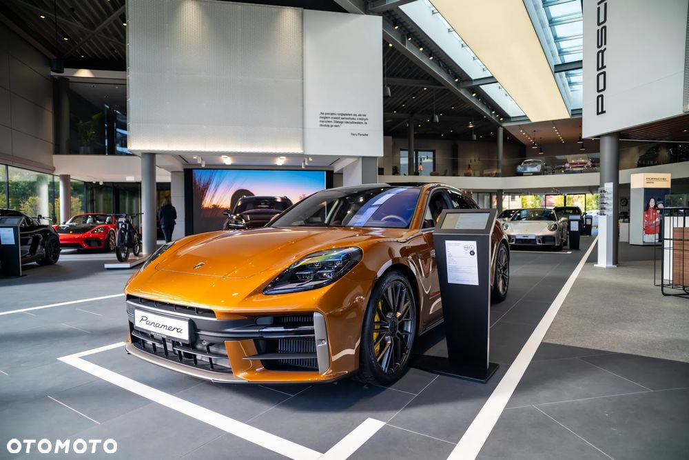 Porsche Panamera Turbo S E-Hybrid PHEV - 1