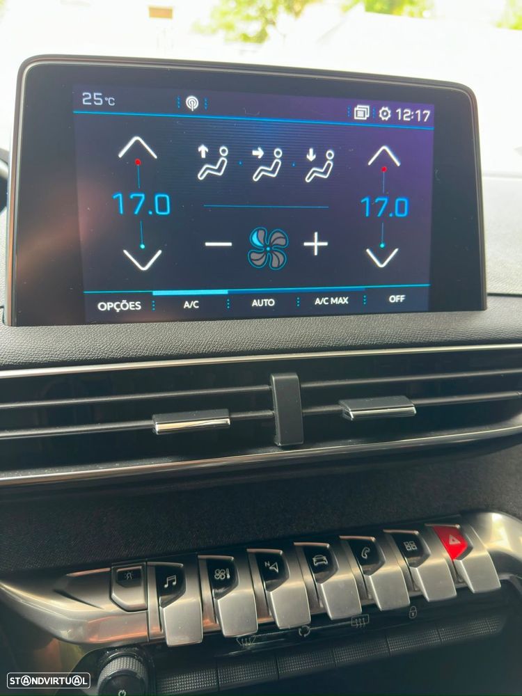Peugeot 3008 1.5 BlueHDi GT EAT8 — fotografia 19