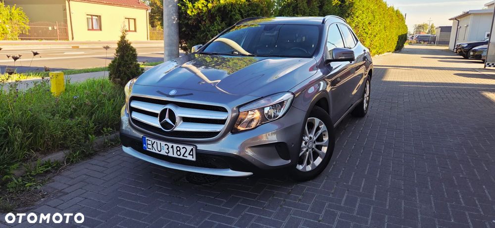 Mercedes-Benz GLA - 2