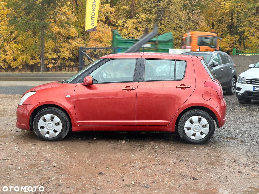 Suzuki Swift - 3
