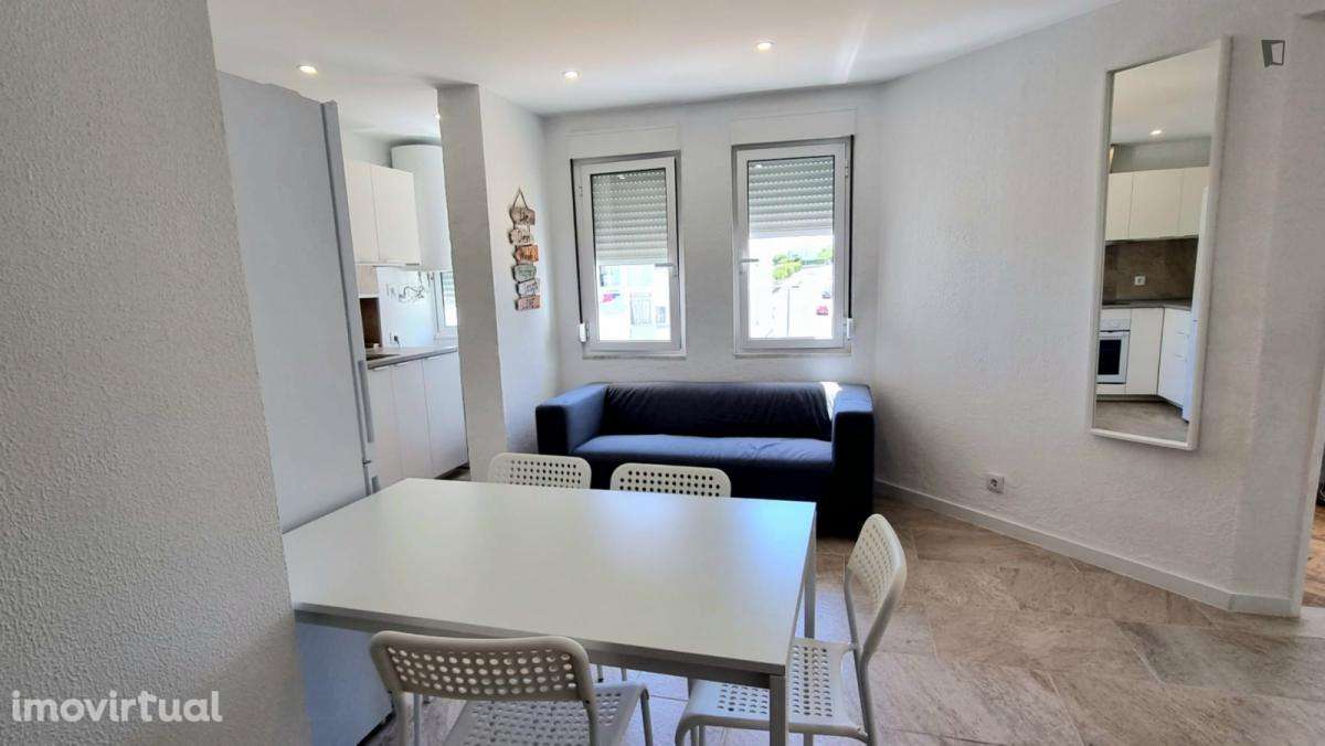 Quarto - localizado em Olivais Lisbon - Grande imagem: 4/8