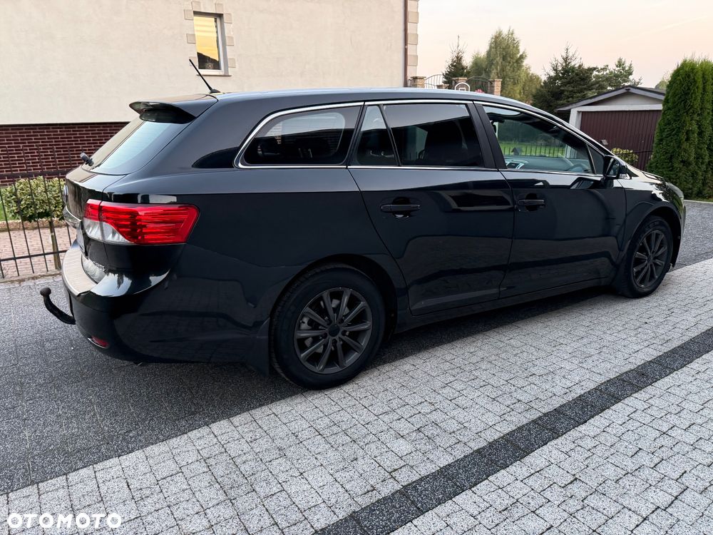 Toyota Avensis Combi 2.0 D-4D Life - 5