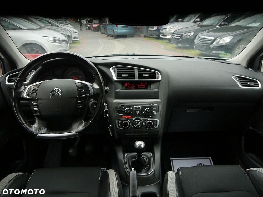 Citroën C4 e-HDi 110 Selection - 21