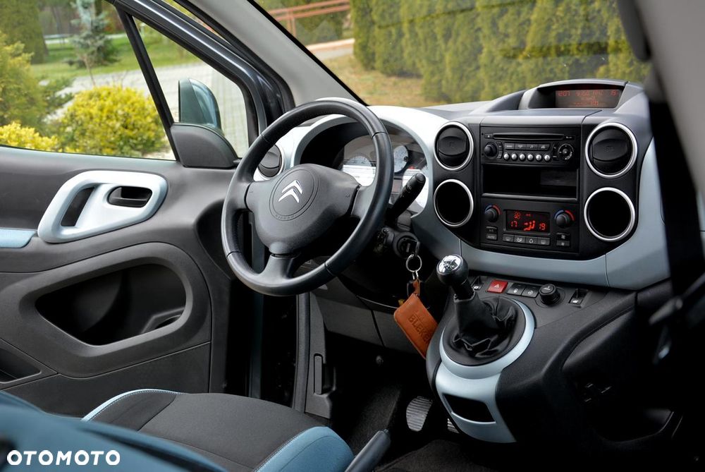 Citroën Berlingo Multispace HDi 90 FAP Tendance - 27