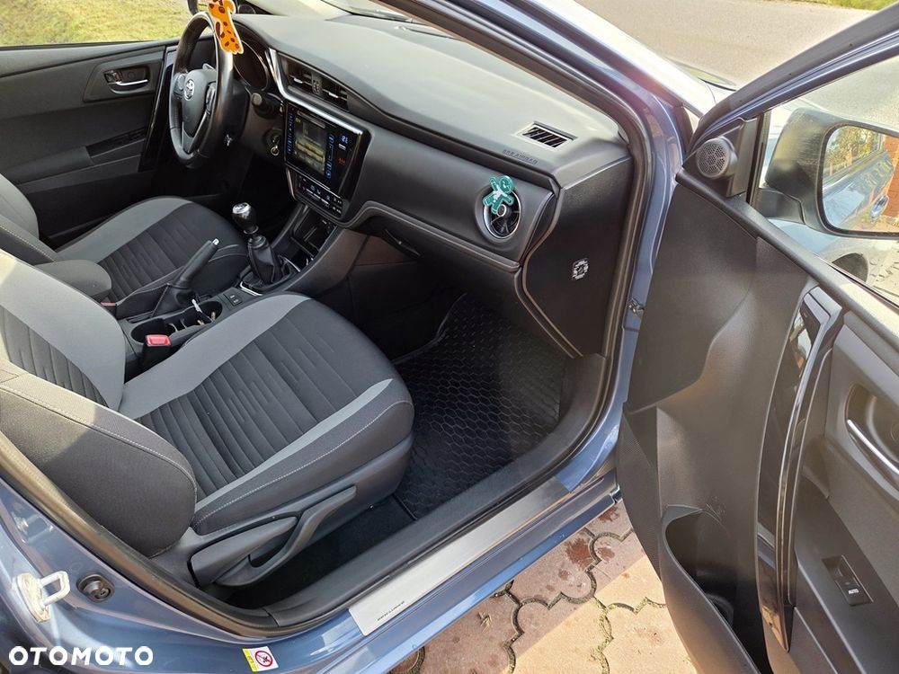 Toyota Auris 1.2 Turbo Edition S+ - 26